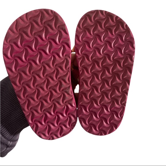 Baby TEVA sandals A1 - Picture 2 of 3